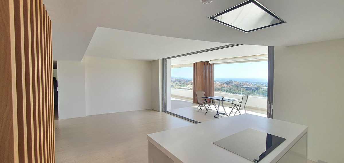 3 Bed Apartment for sale in La Quinta Costa Del Sol, Málaga, Spain