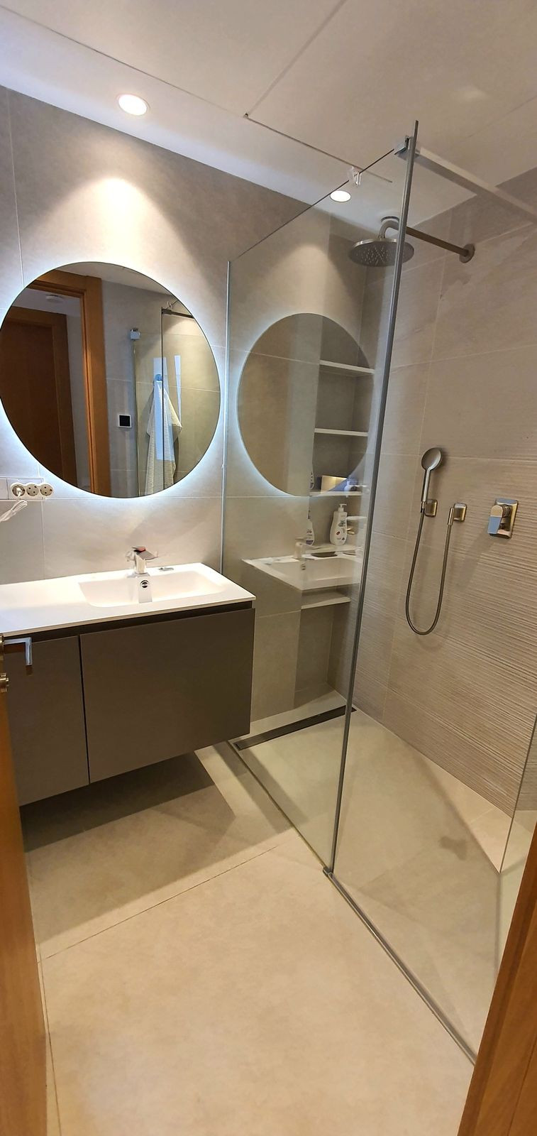 3 Bed Apartment for sale in La Quinta Costa Del Sol, Málaga, Spain