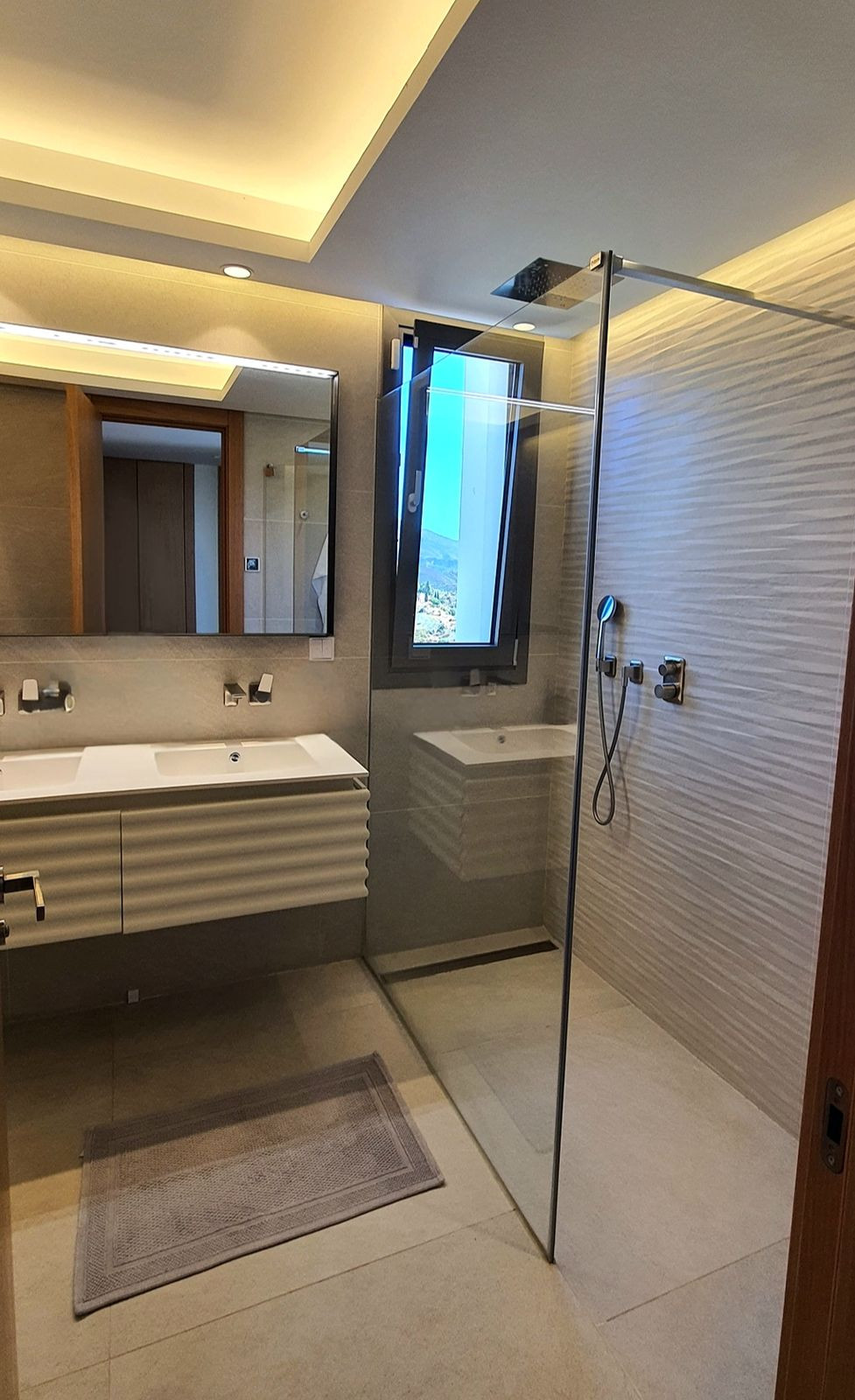 3 Bed Apartment for sale in La Quinta Costa Del Sol, Málaga, Spain