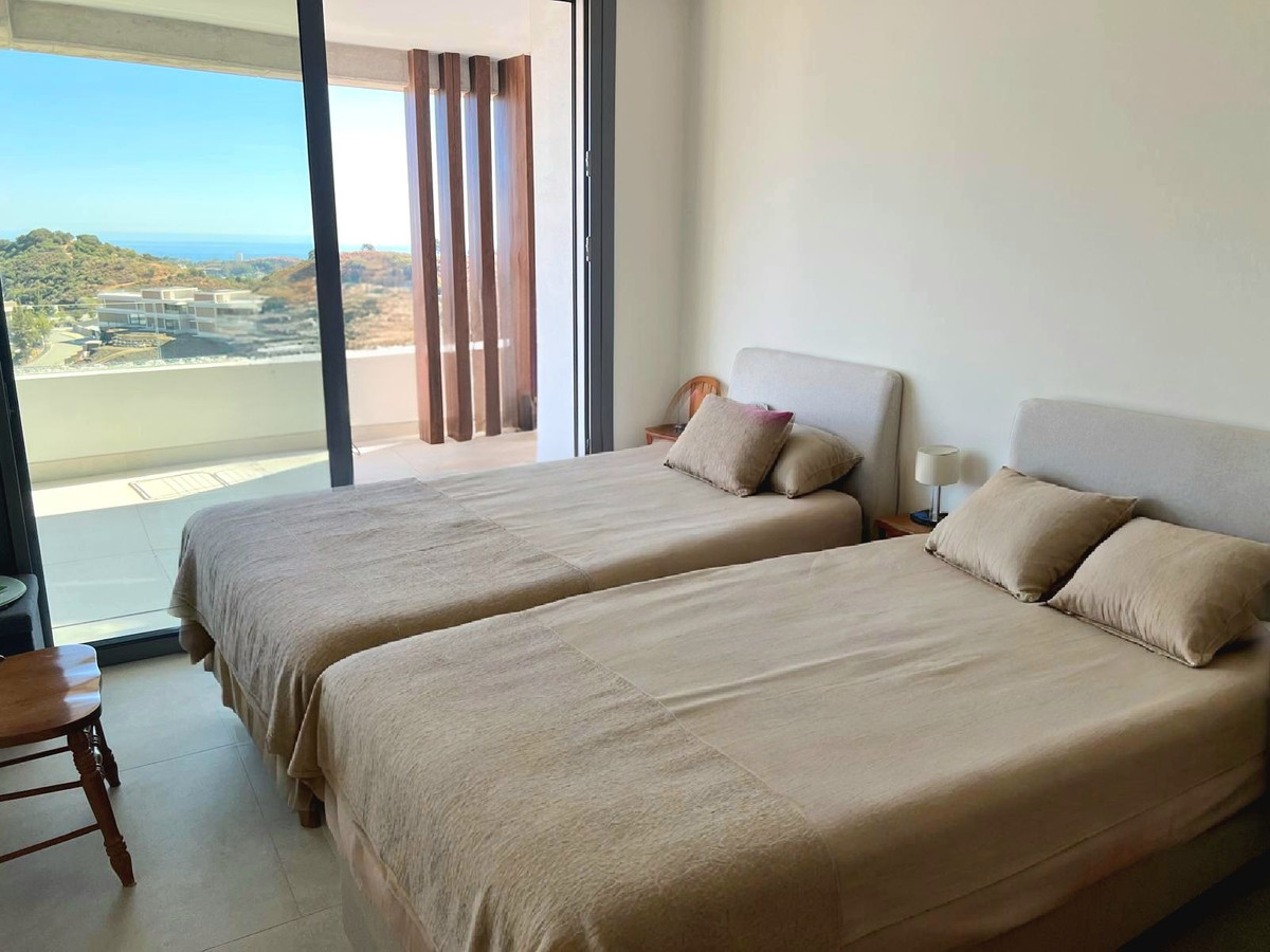 3 Bed Apartment for sale in La Quinta Costa Del Sol, Málaga, Spain
