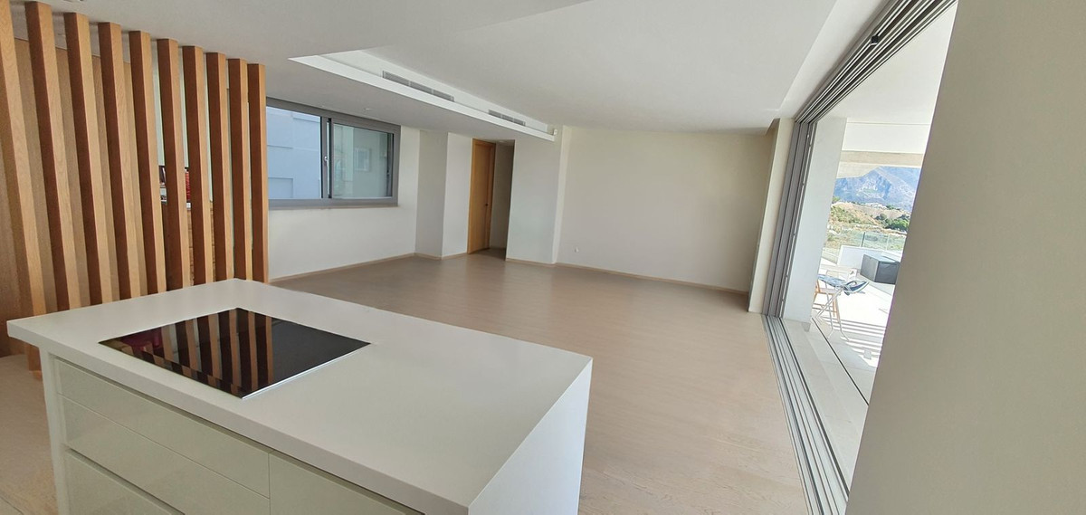 3 Bed Apartment for sale in La Quinta Costa Del Sol, Málaga, Spain