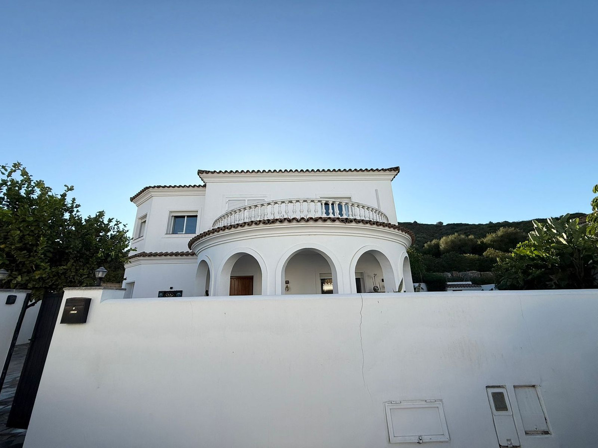 Se vende Villa - Chalet de 5 dormitorios en Costa Del Sol, Málaga, España