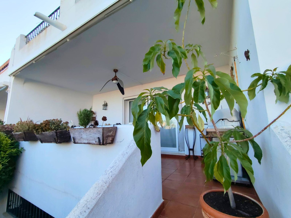 5 Bed Townhouse for sale in Punta Chullera Costa Del Sol, Málaga, Spain