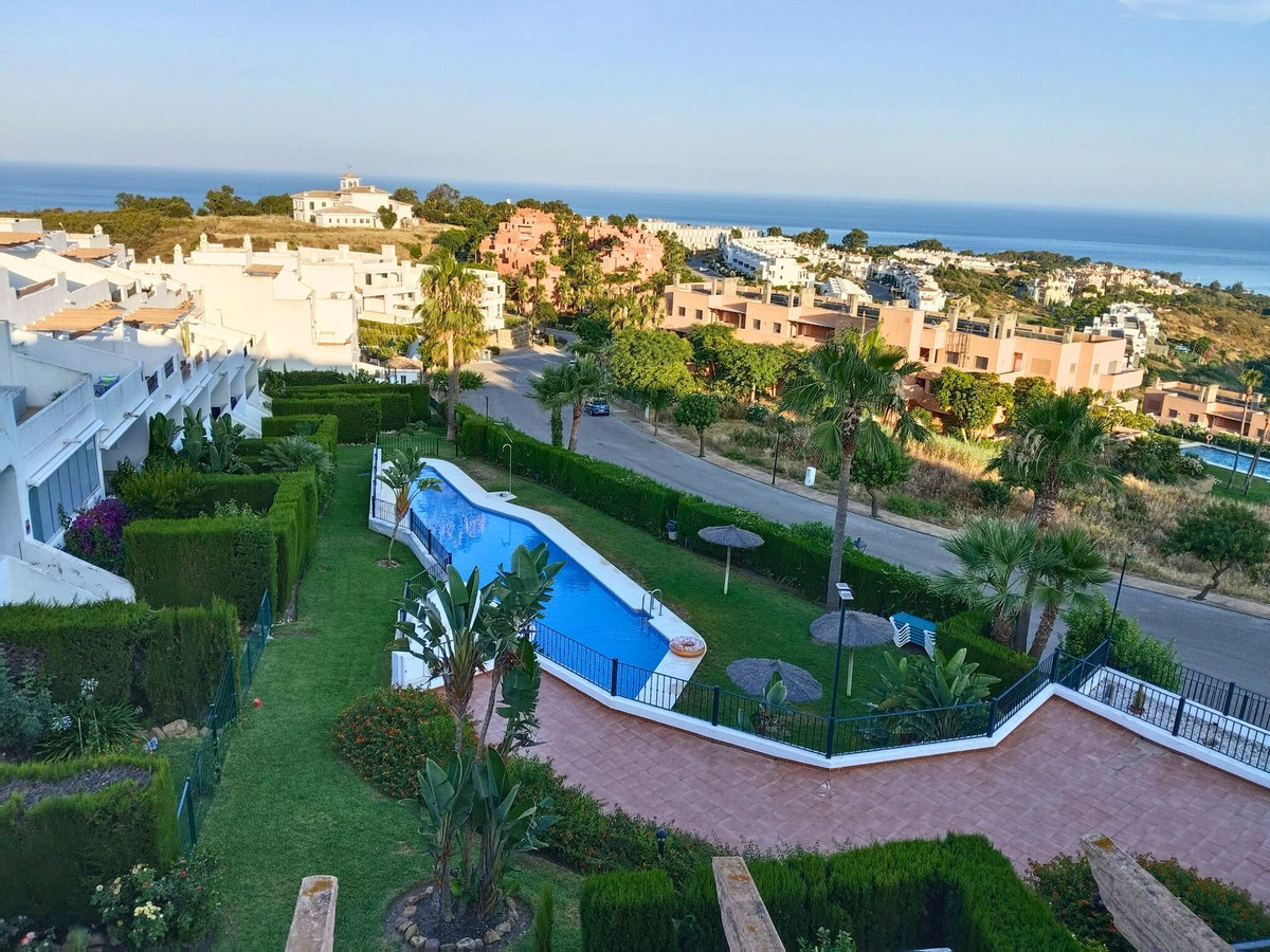 5 Bed Townhouse for sale in Punta Chullera Costa Del Sol, Málaga, Spain
