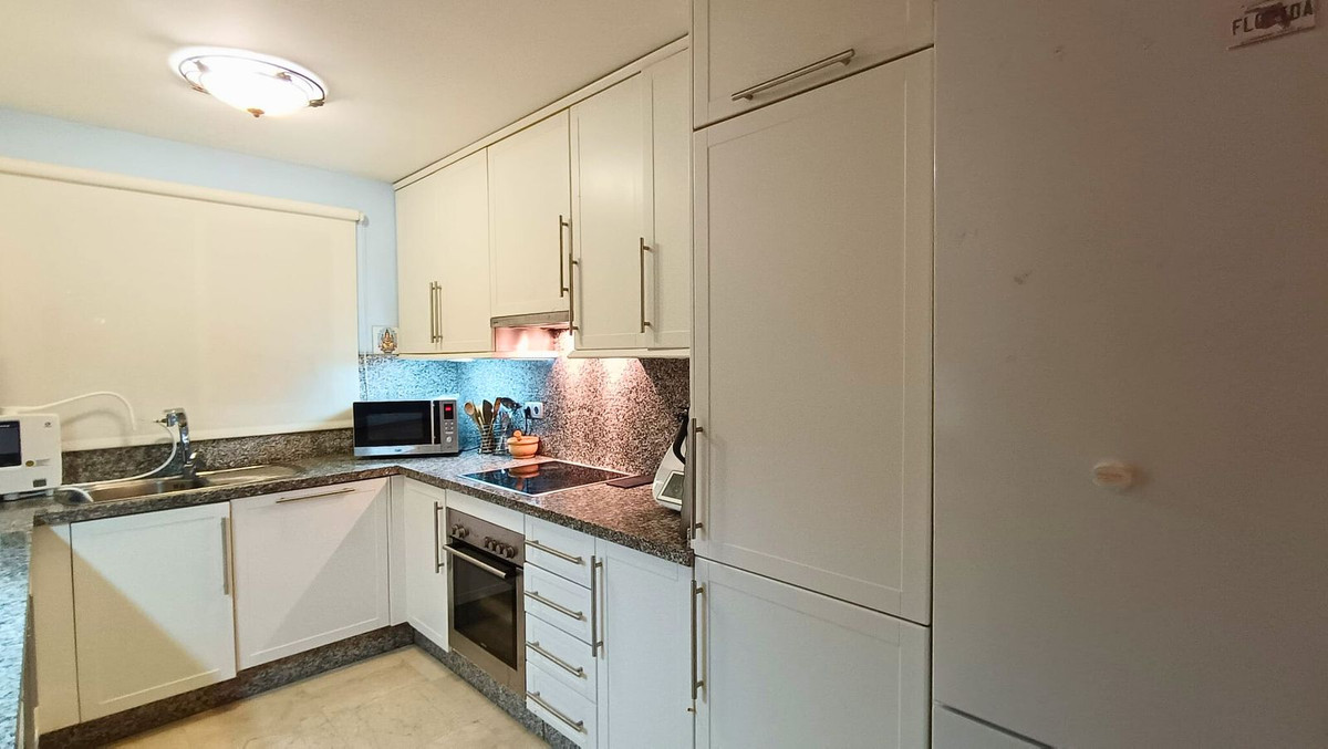 5 Bed Townhouse for sale in Punta Chullera Costa Del Sol, Málaga, Spain