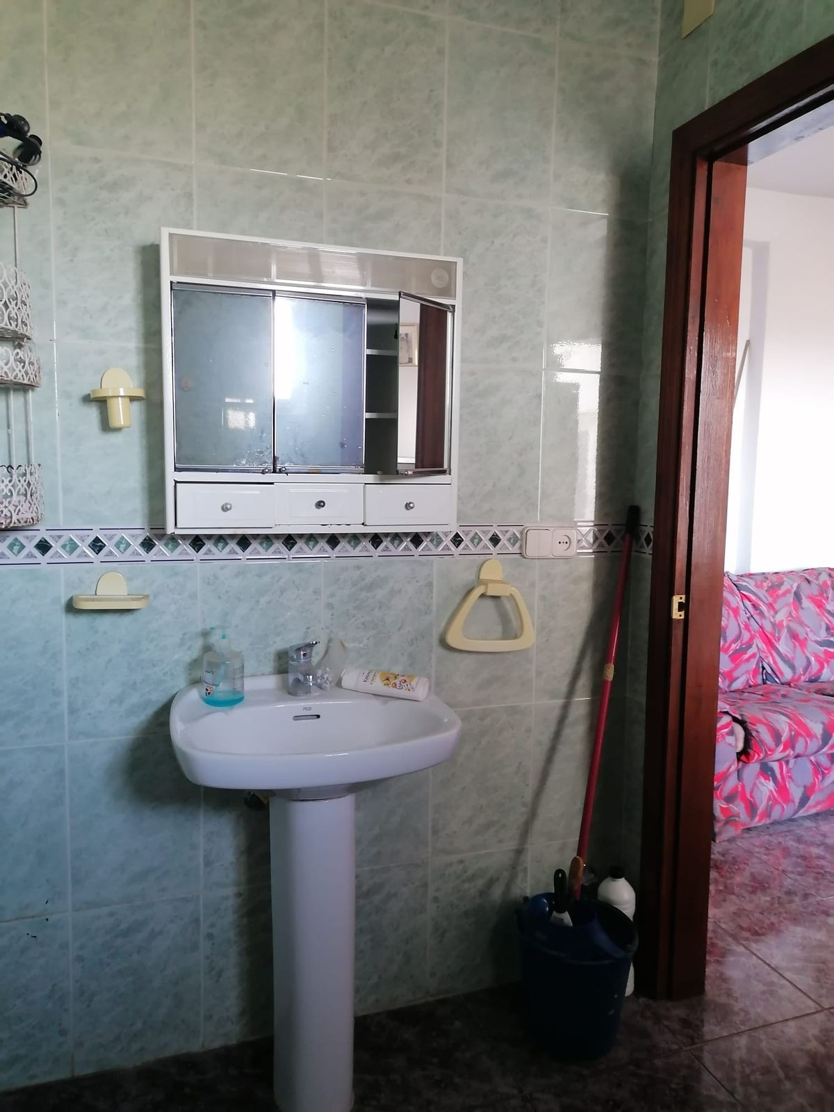 Se vende Villa - Chalet de 3 dormitorios en Costa Del Sol, Málaga, España