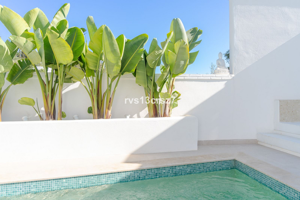 4 Bed Townhouse for sale in El Rosario Costa Del Sol, Málaga, Spain