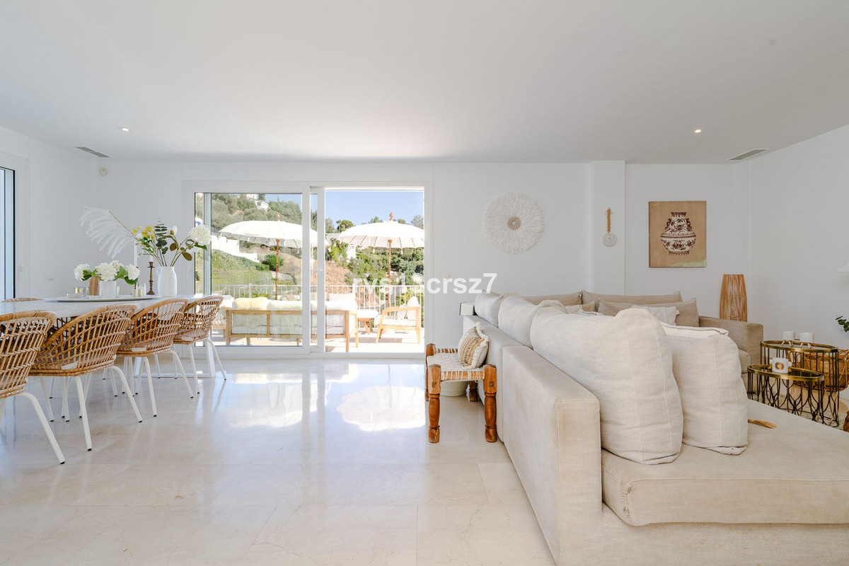 4 Bed Townhouse for sale in El Rosario Costa Del Sol, Málaga, Spain