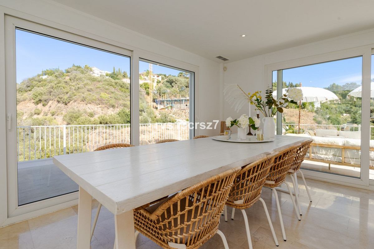 4 Bed Townhouse for sale in El Rosario Costa Del Sol, Málaga, Spain