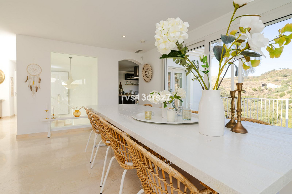 4 Bed Townhouse for sale in El Rosario Costa Del Sol, Málaga, Spain