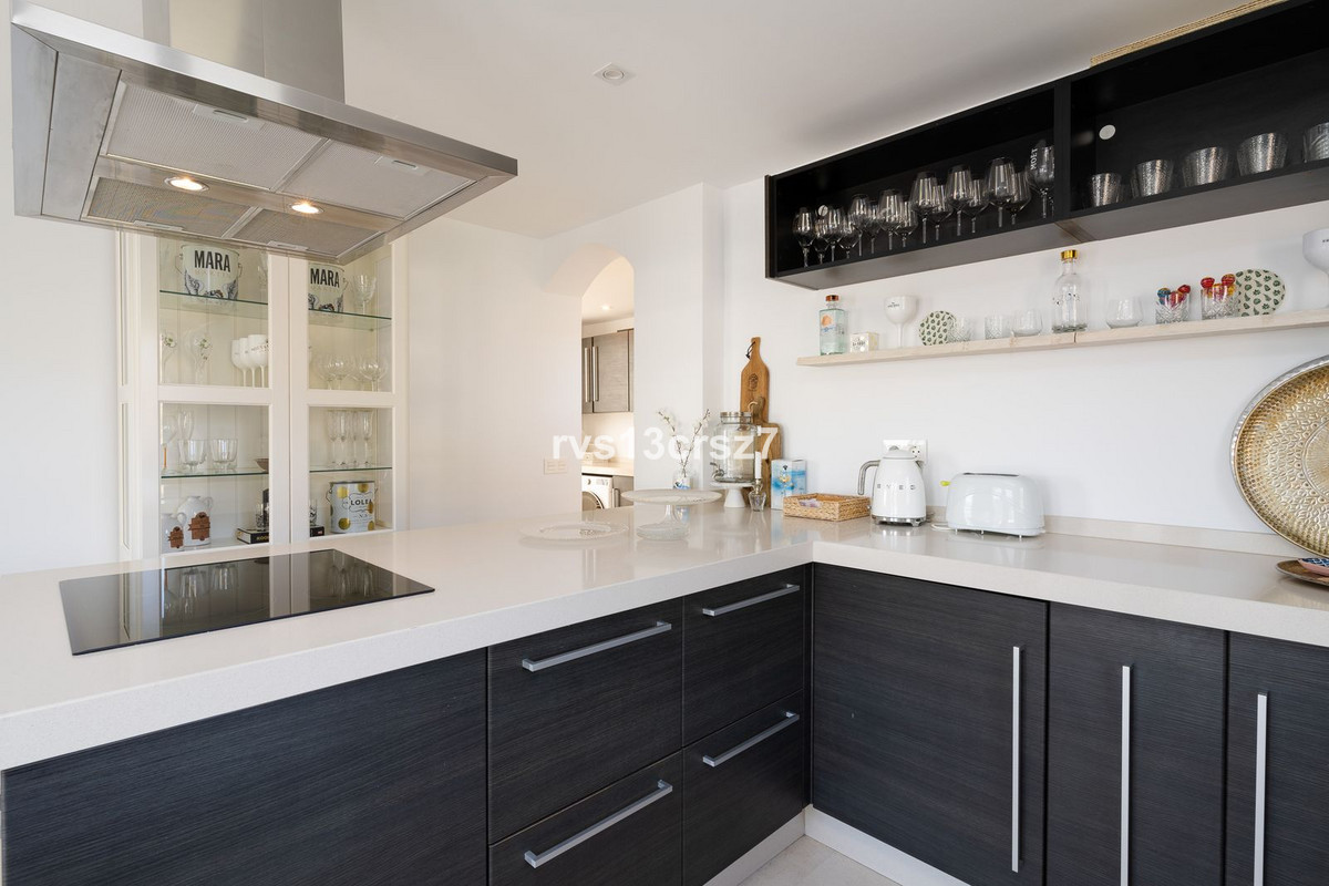4 Bed Townhouse for sale in El Rosario Costa Del Sol, Málaga, Spain
