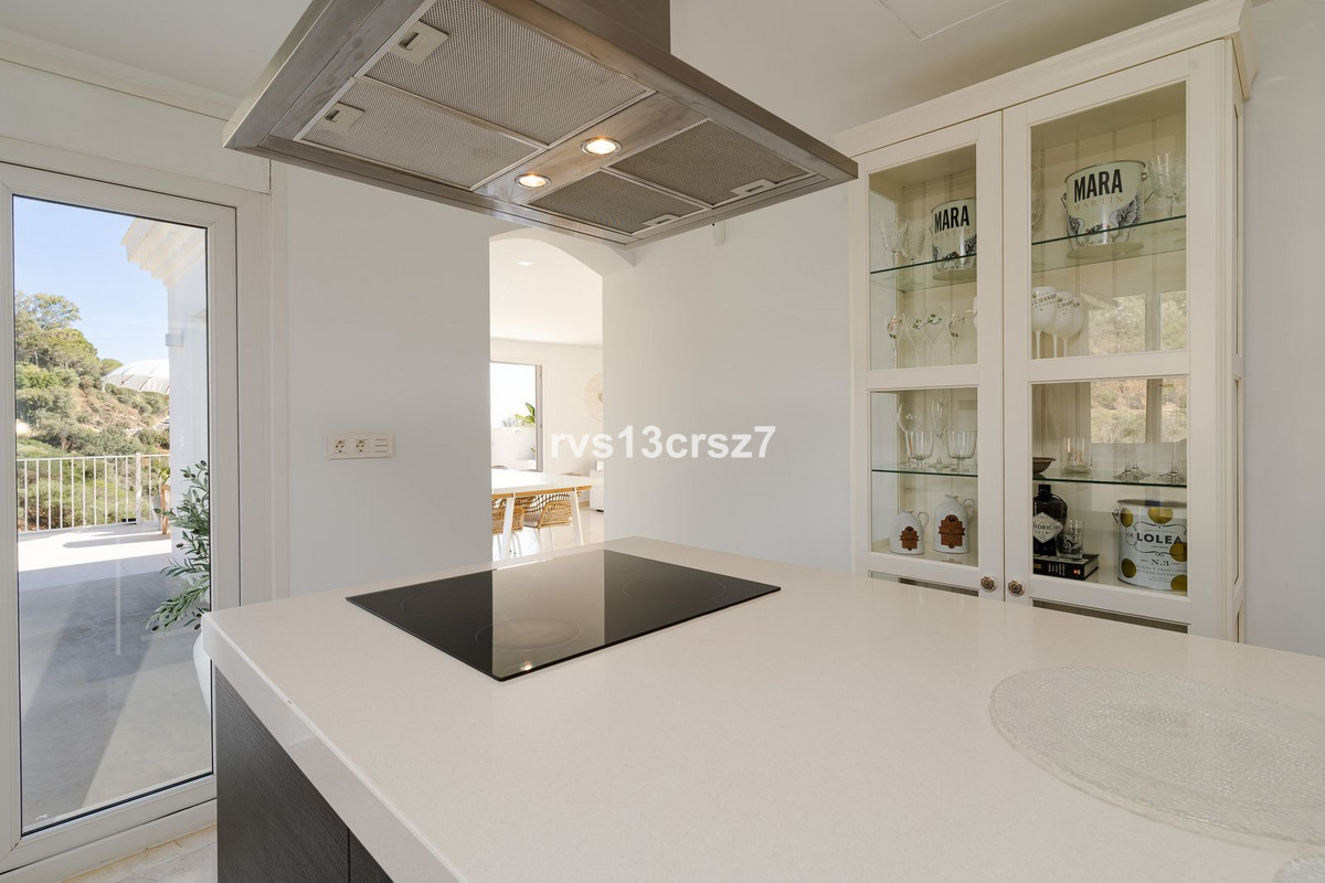 4 Bed Townhouse for sale in El Rosario Costa Del Sol, Málaga, Spain