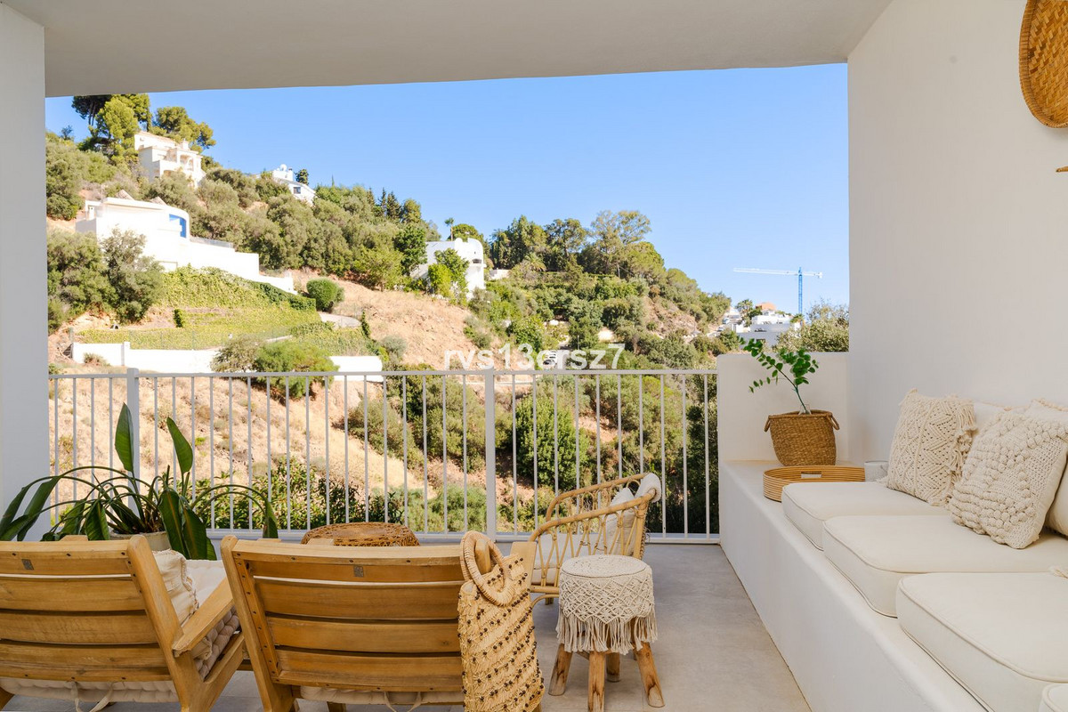 4 Bed Townhouse for sale in El Rosario Costa Del Sol, Málaga, Spain