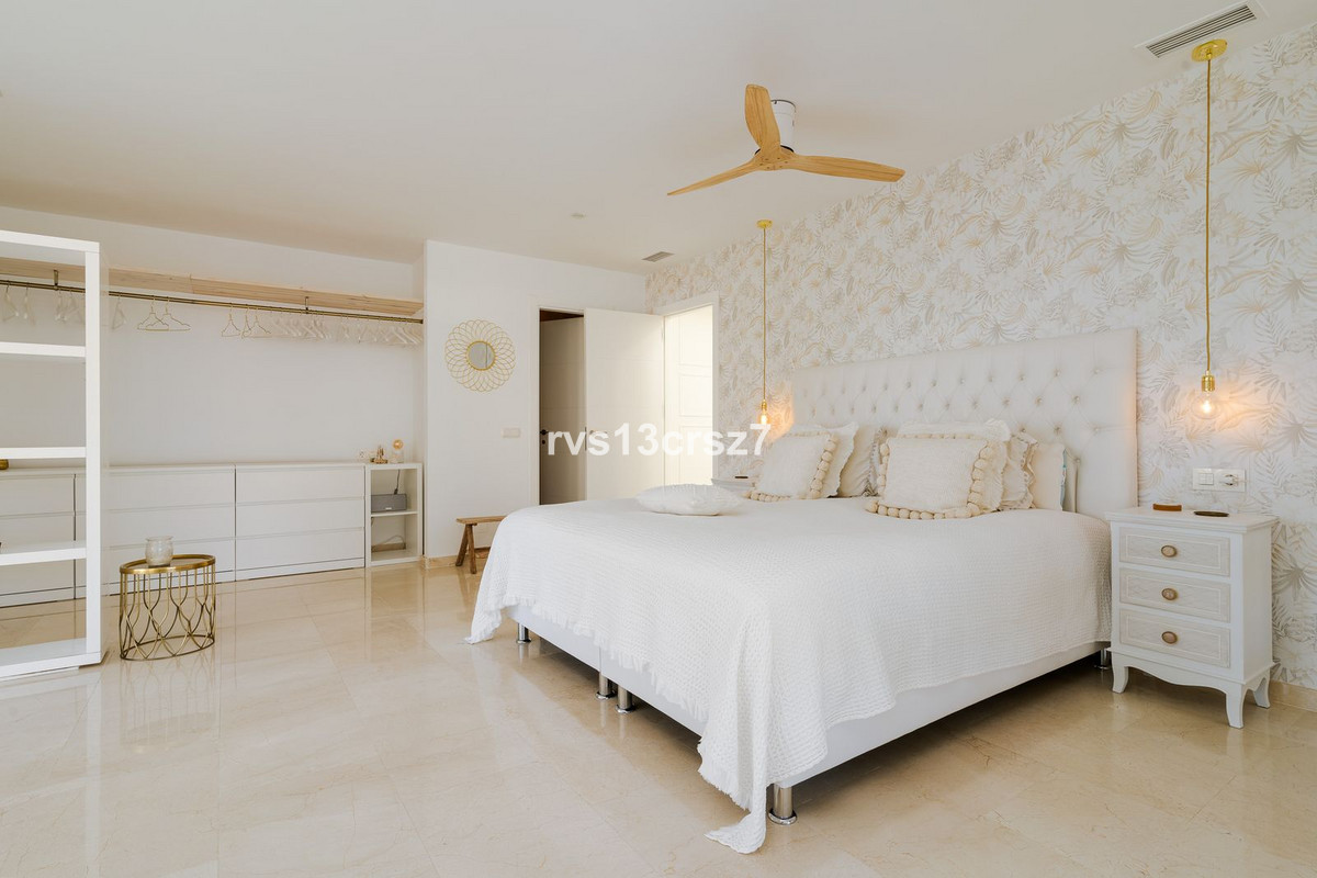 4 Bed Townhouse for sale in El Rosario Costa Del Sol, Málaga, Spain