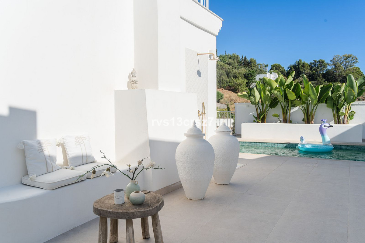 4 Bed Townhouse for sale in El Rosario Costa Del Sol, Málaga, Spain