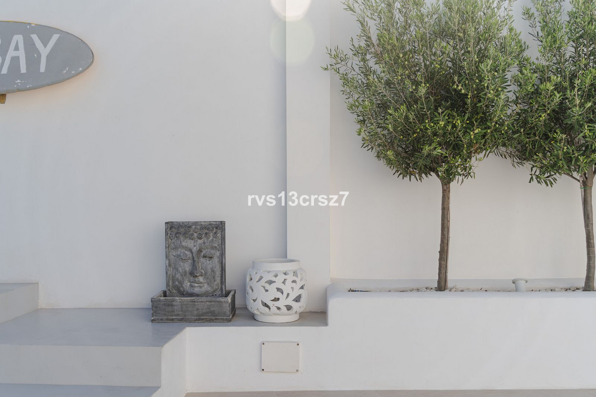 4 Bed Townhouse for sale in El Rosario Costa Del Sol, Málaga, Spain