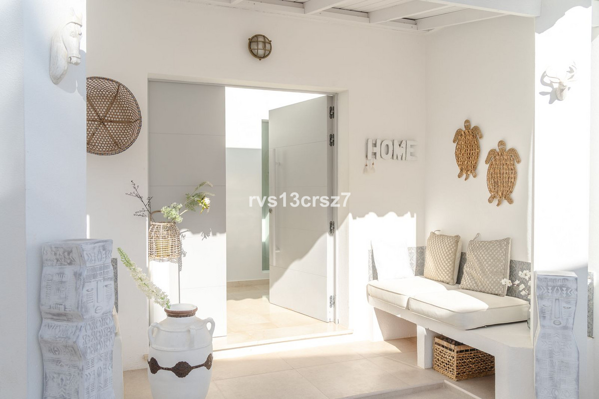 4 Bed Townhouse for sale in El Rosario Costa Del Sol, Málaga, Spain
