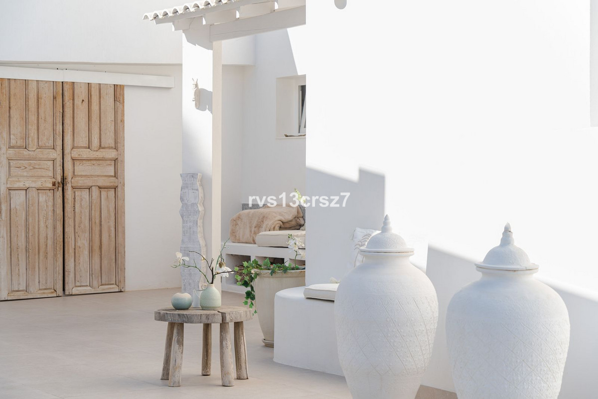 4 Bed Townhouse for sale in El Rosario Costa Del Sol, Málaga, Spain