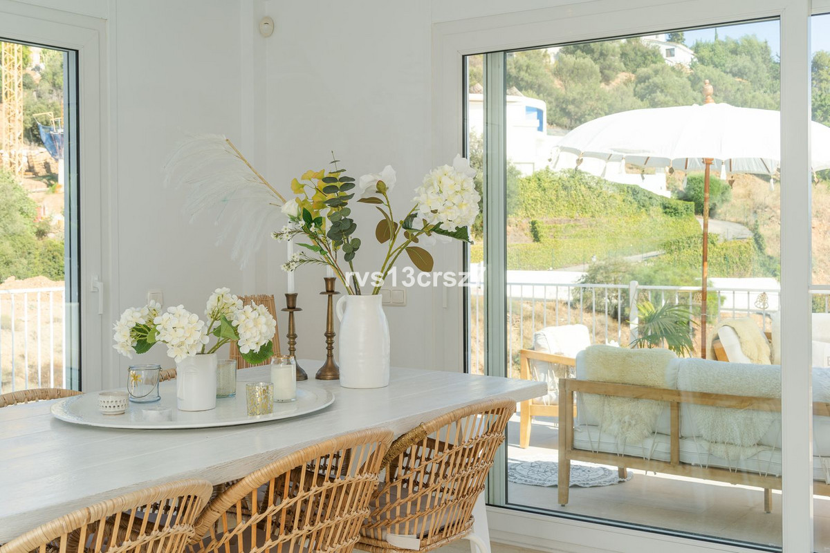 4 Bed Townhouse for sale in El Rosario Costa Del Sol, Málaga, Spain