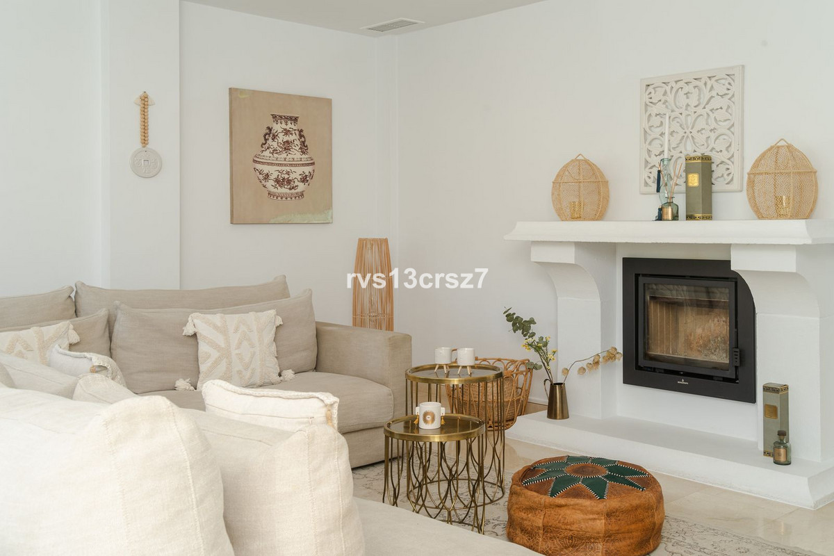 4 Bed Townhouse for sale in El Rosario Costa Del Sol, Málaga, Spain