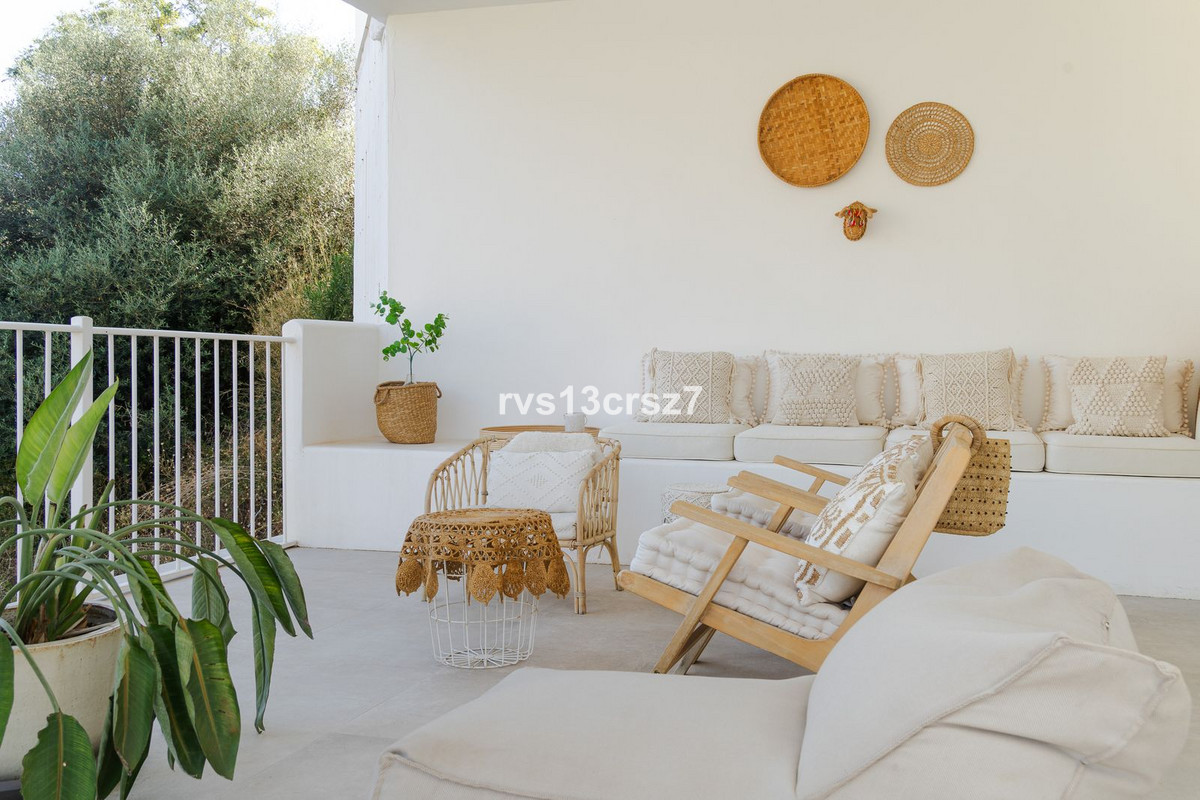 4 Bed Townhouse for sale in El Rosario Costa Del Sol, Málaga, Spain