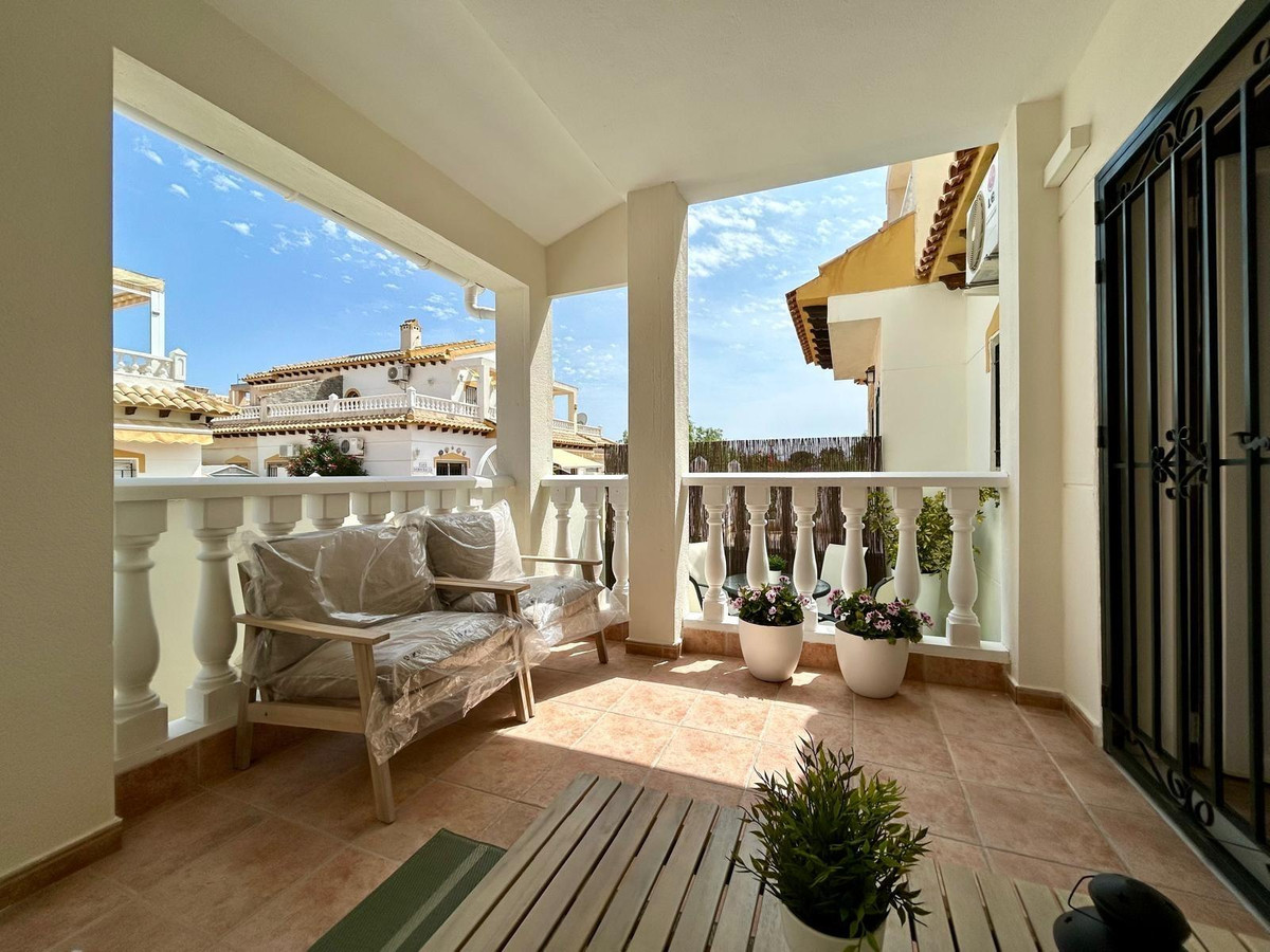 Se vende Adosada de 3 dormitorios en Costa Blanca, Alicante, España