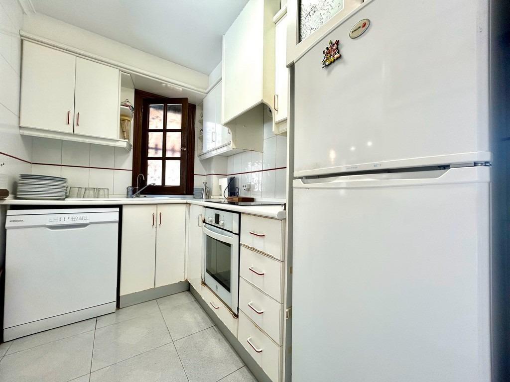 Se vende Villa - Chalet de 4 dormitorios en Costa Blanca, Alicante, España