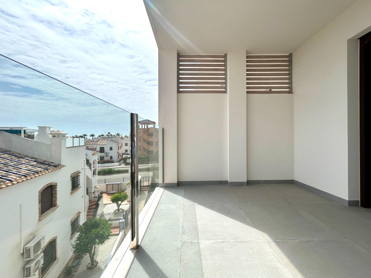 Se vende Ático de 2 dormitorios en Costa Blanca, Alicante, España