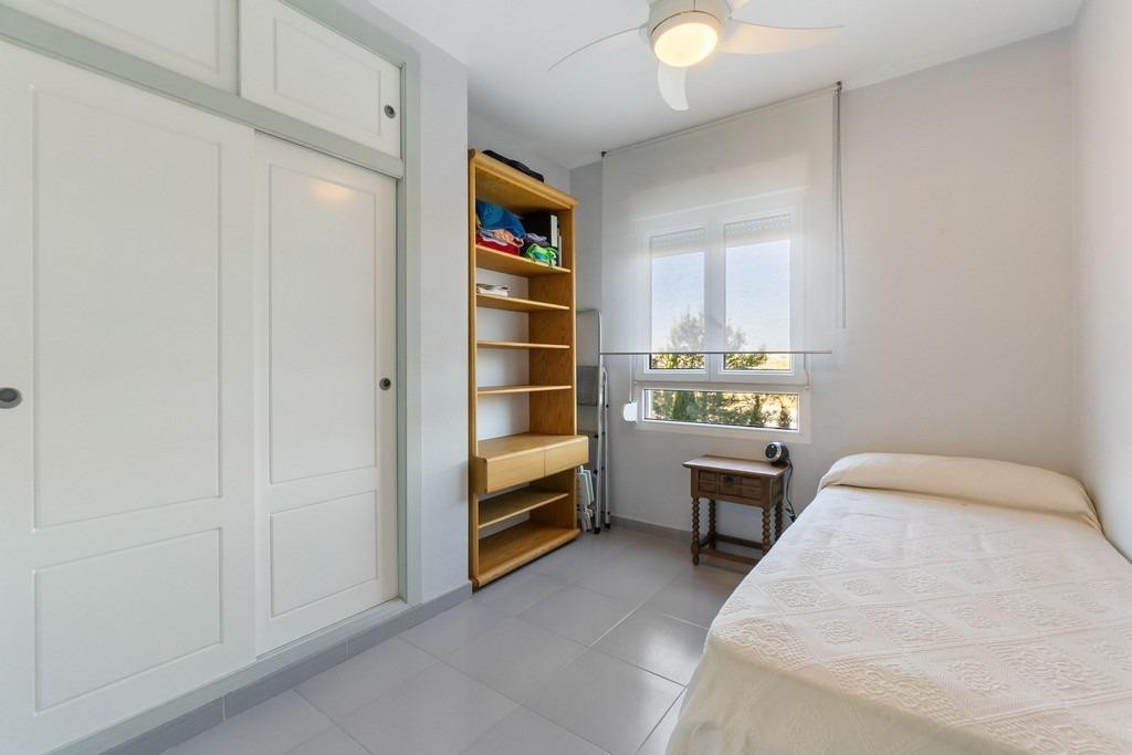 Se vende Apartamento Planta Media de 3 dormitorios en Costa Blanca, Alicante, España