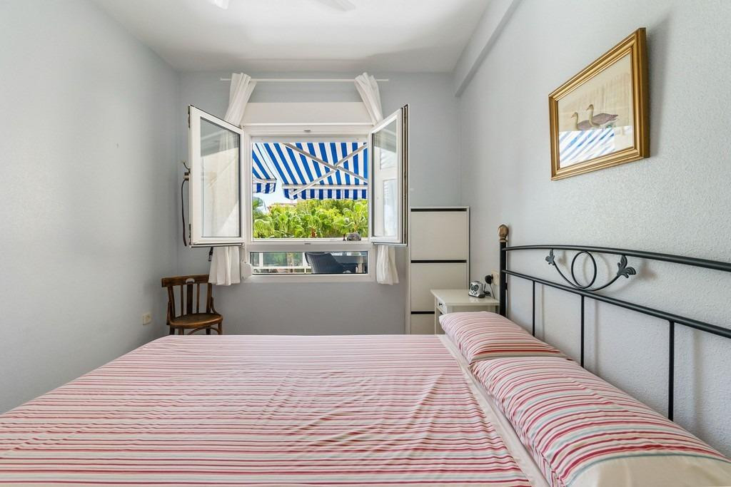 Se vende Apartamento Planta Media de 3 dormitorios en Costa Blanca, Alicante, España
