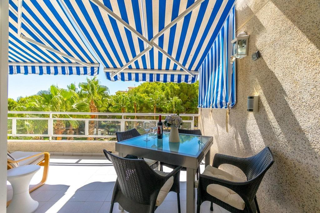 Se vende Apartamento Planta Media de 3 dormitorios en Costa Blanca, Alicante, España