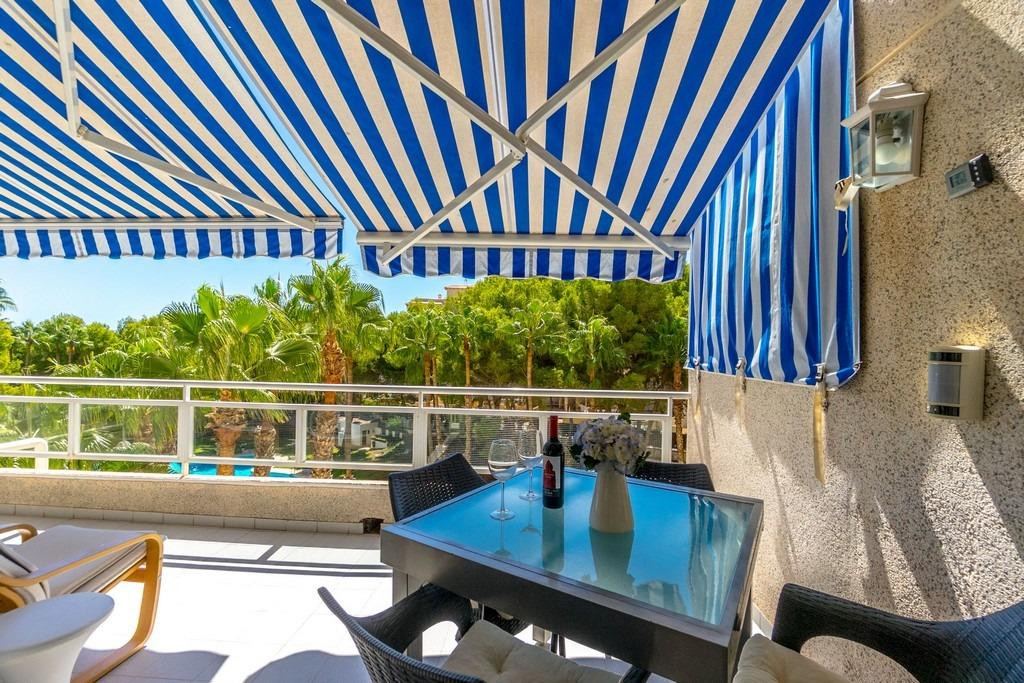 Se vende Apartamento Planta Media de 3 dormitorios en Costa Blanca, Alicante, España