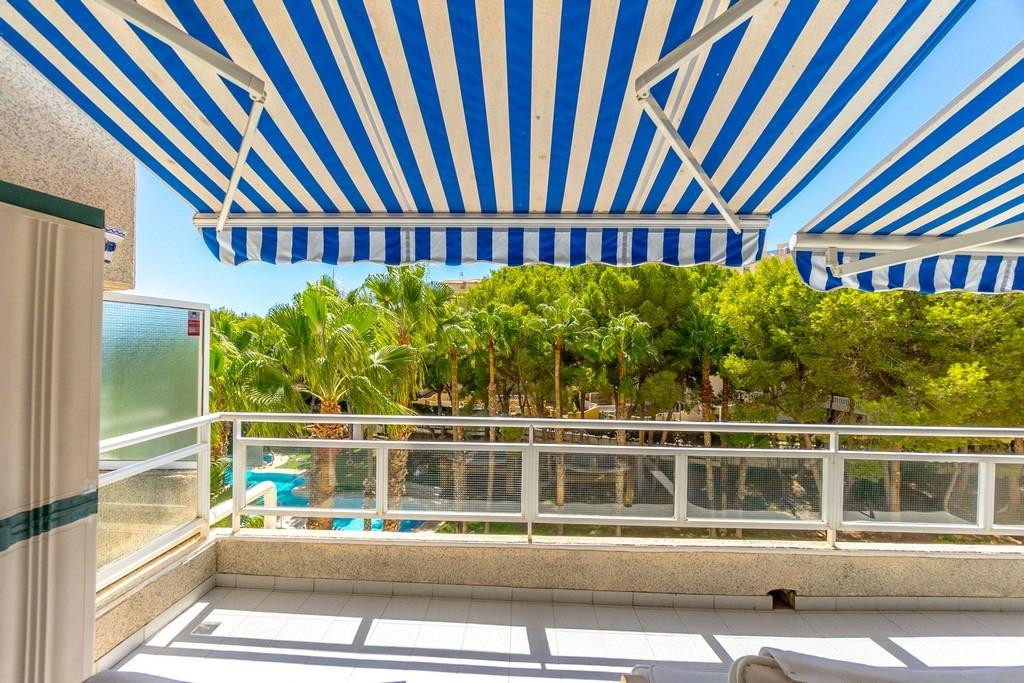 Se vende Apartamento Planta Media de 3 dormitorios en Costa Blanca, Alicante, España