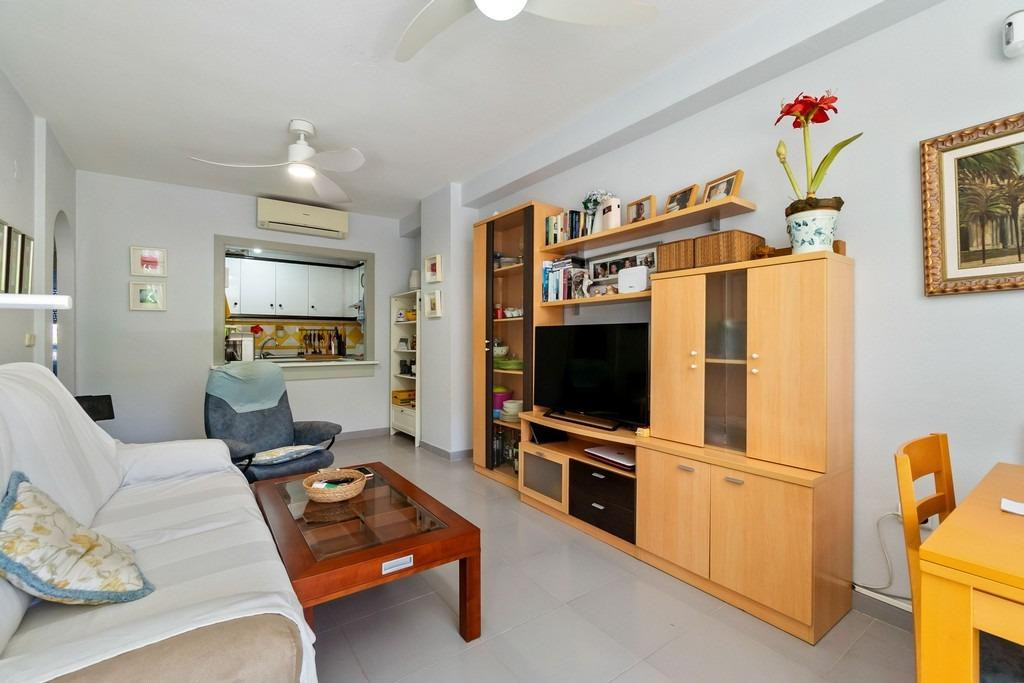 Se vende Apartamento Planta Media de 3 dormitorios en Costa Blanca, Alicante, España