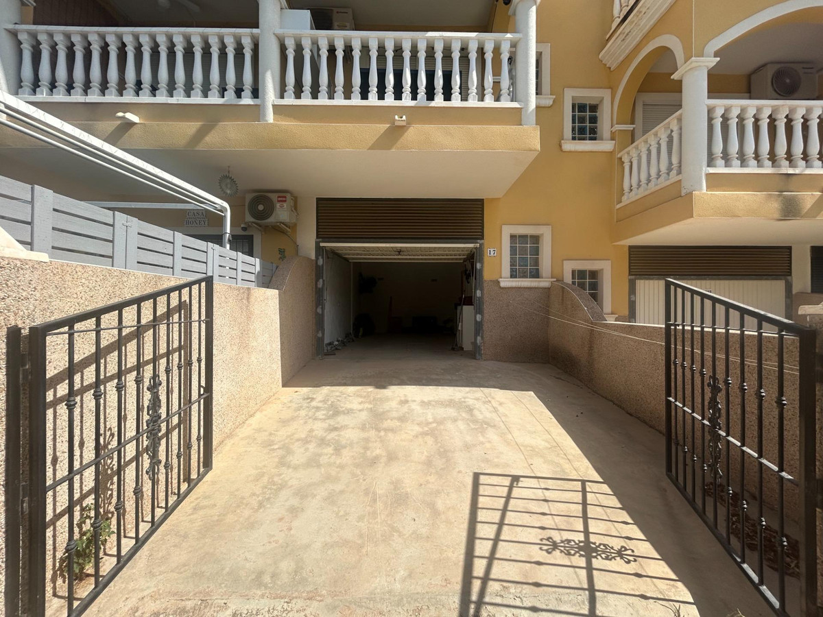 Se vende Adosada de 2 dormitorios en Costa Blanca, Alicante, España