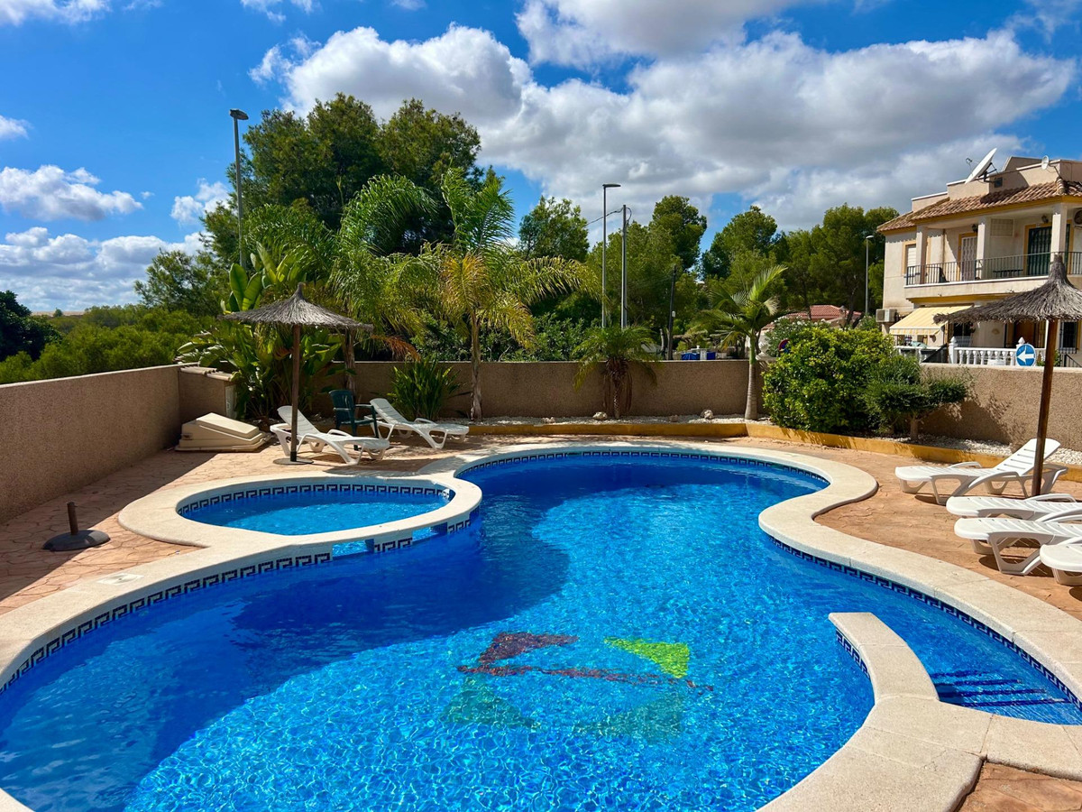 Se vende Adosada de 2 dormitorios en Costa Blanca, Alicante, España