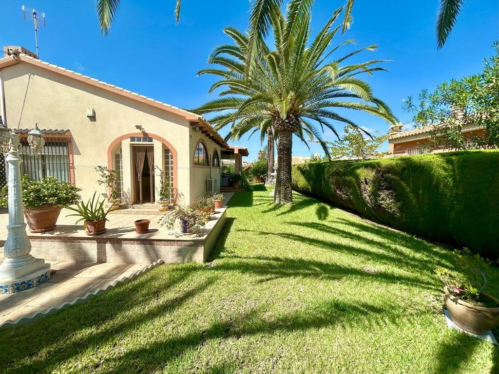 3 Bed Townhouse for sale in Orihuela Costa Costa Blanca, Alicante, Spain
