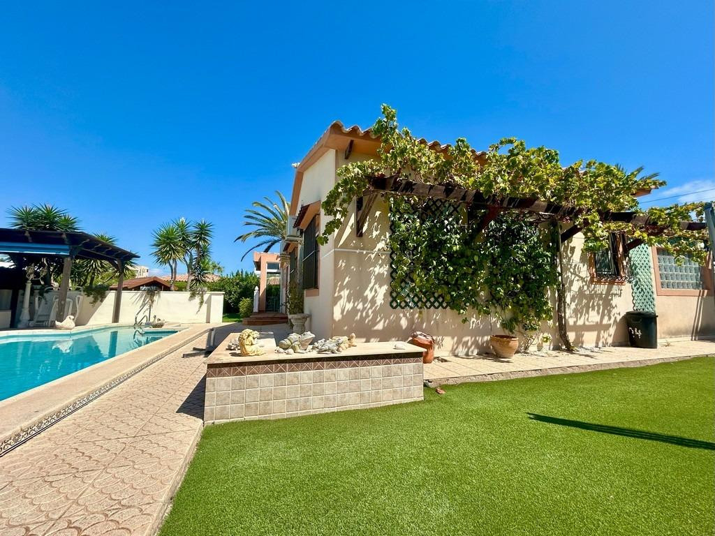 3 Bed Townhouse for sale in Orihuela Costa Costa Blanca, Alicante, Spain