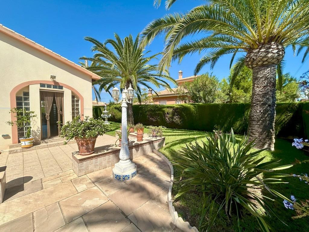 3 Bed Townhouse for sale in Orihuela Costa Costa Blanca, Alicante, Spain