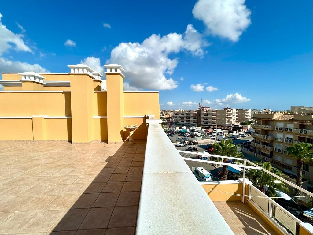 Se vende Ático de 3 dormitorios en Costa Blanca, Alicante, España