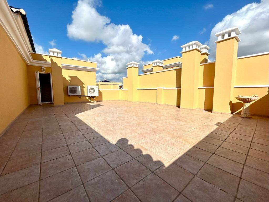 Se vende Ático de 3 dormitorios en Costa Blanca, Alicante, España
