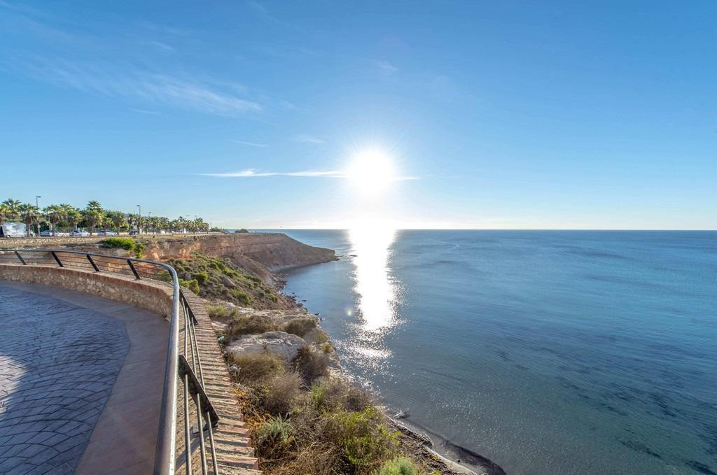 Se vende Ático de 3 dormitorios en Costa Blanca, Alicante, España