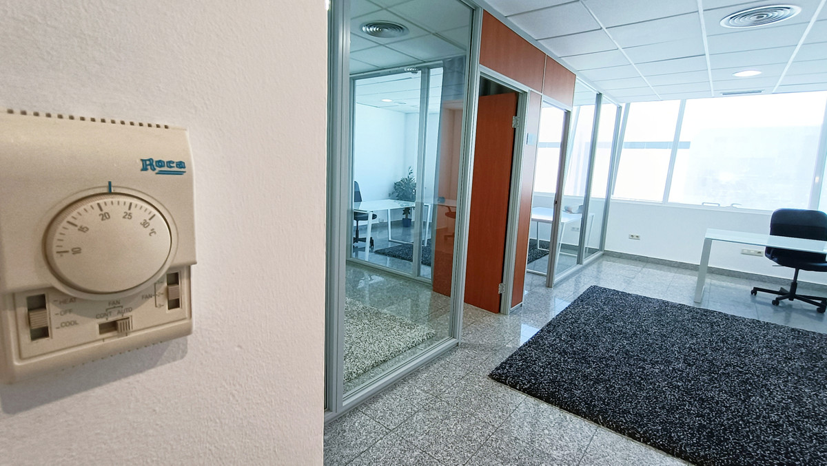 Se vende Oficina  en Costa Del Sol, Málaga, España