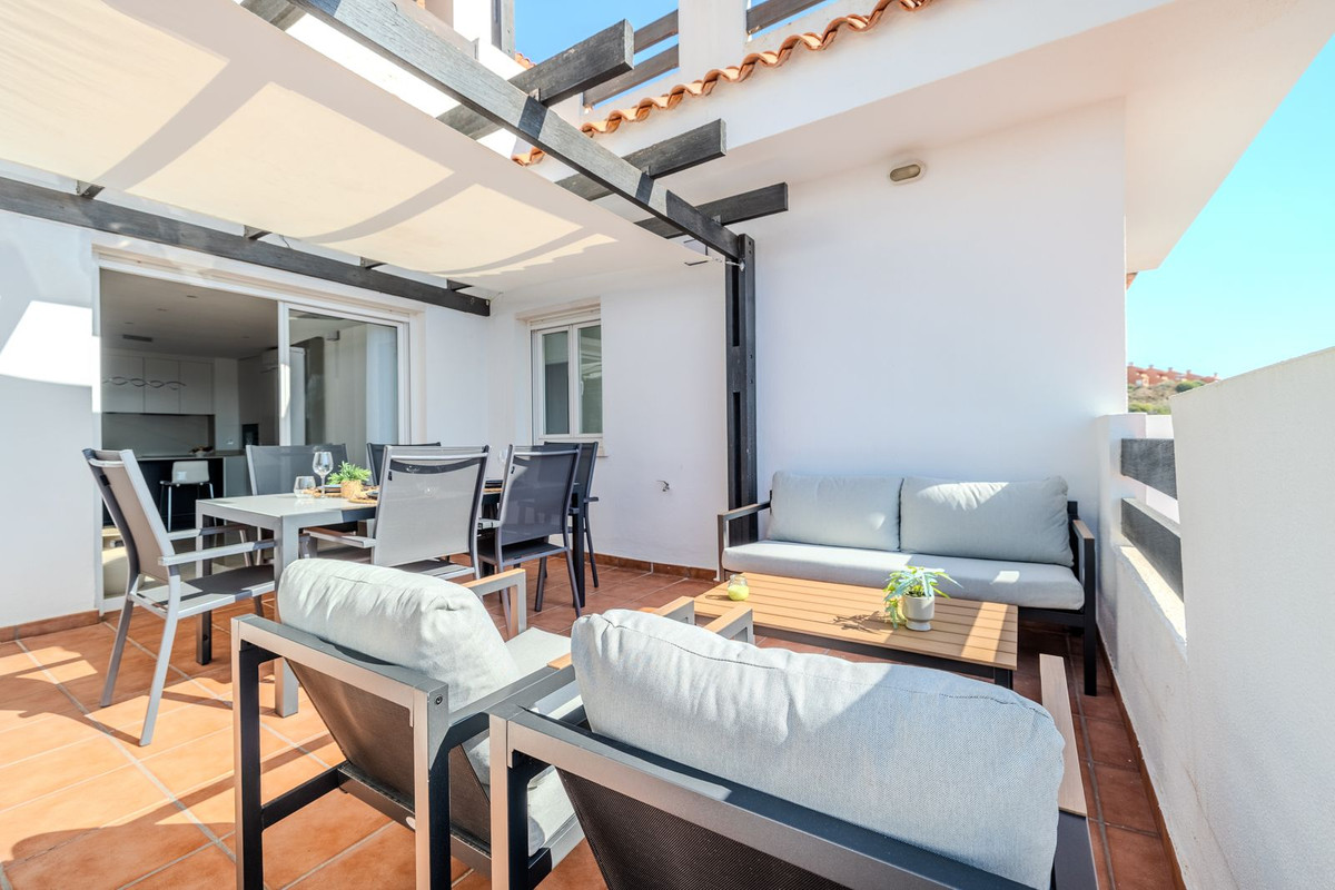 Se vende Apartamento Planta Media de 2 dormitorios en Costa Del Sol, Málaga, España