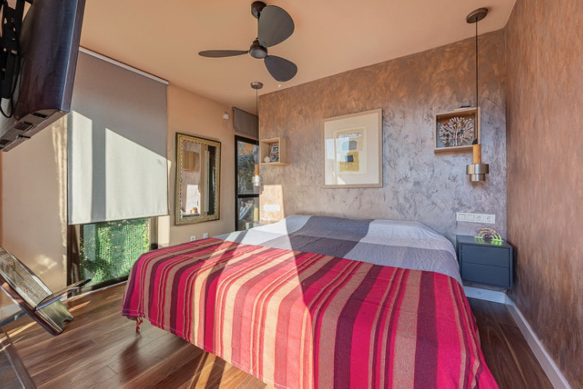3 Bed Apartment for sale in Atalaya Costa Del Sol, Málaga, Spain
