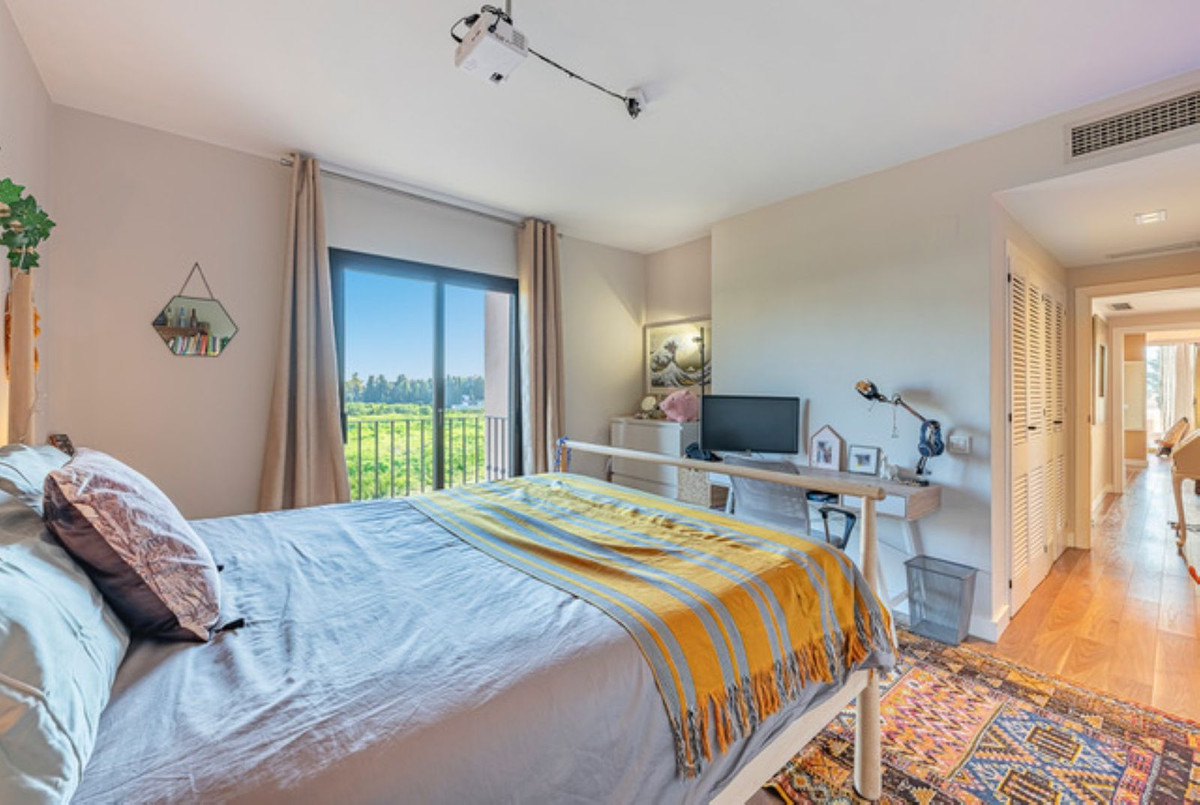 3 Bed Apartment for sale in Atalaya Costa Del Sol, Málaga, Spain