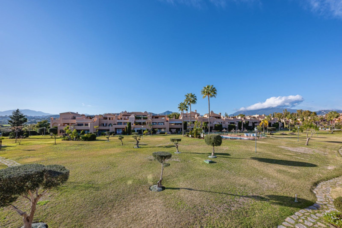 3 Bed Apartment for sale in Atalaya Costa Del Sol, Málaga, Spain