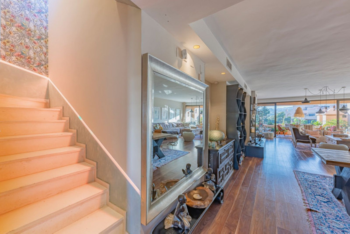 3 Bed Apartment for sale in Atalaya Costa Del Sol, Málaga, Spain