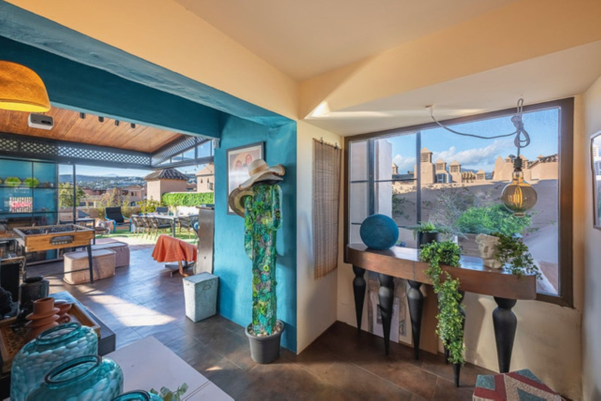 3 Bed Apartment for sale in Atalaya Costa Del Sol, Málaga, Spain