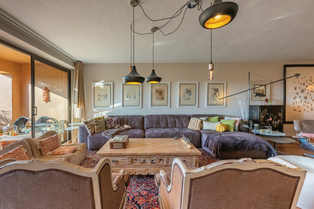 3 Bed Apartment for sale in Atalaya Costa Del Sol, Málaga, Spain